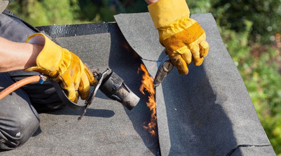 Professional residential roofers in George West, TX
